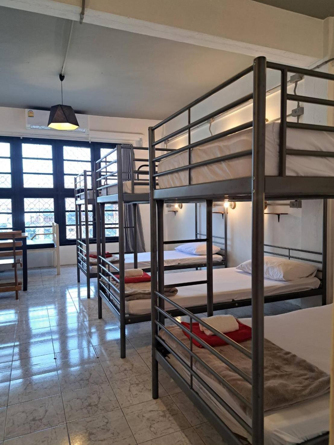 8 Sleeper Street Guesthouse Krabi town Exteriör bild